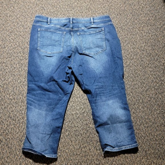 EUC Lane Bryant Hi-Rise Essential Stretch Straight Crop Size 24 - Picture 7 of 16